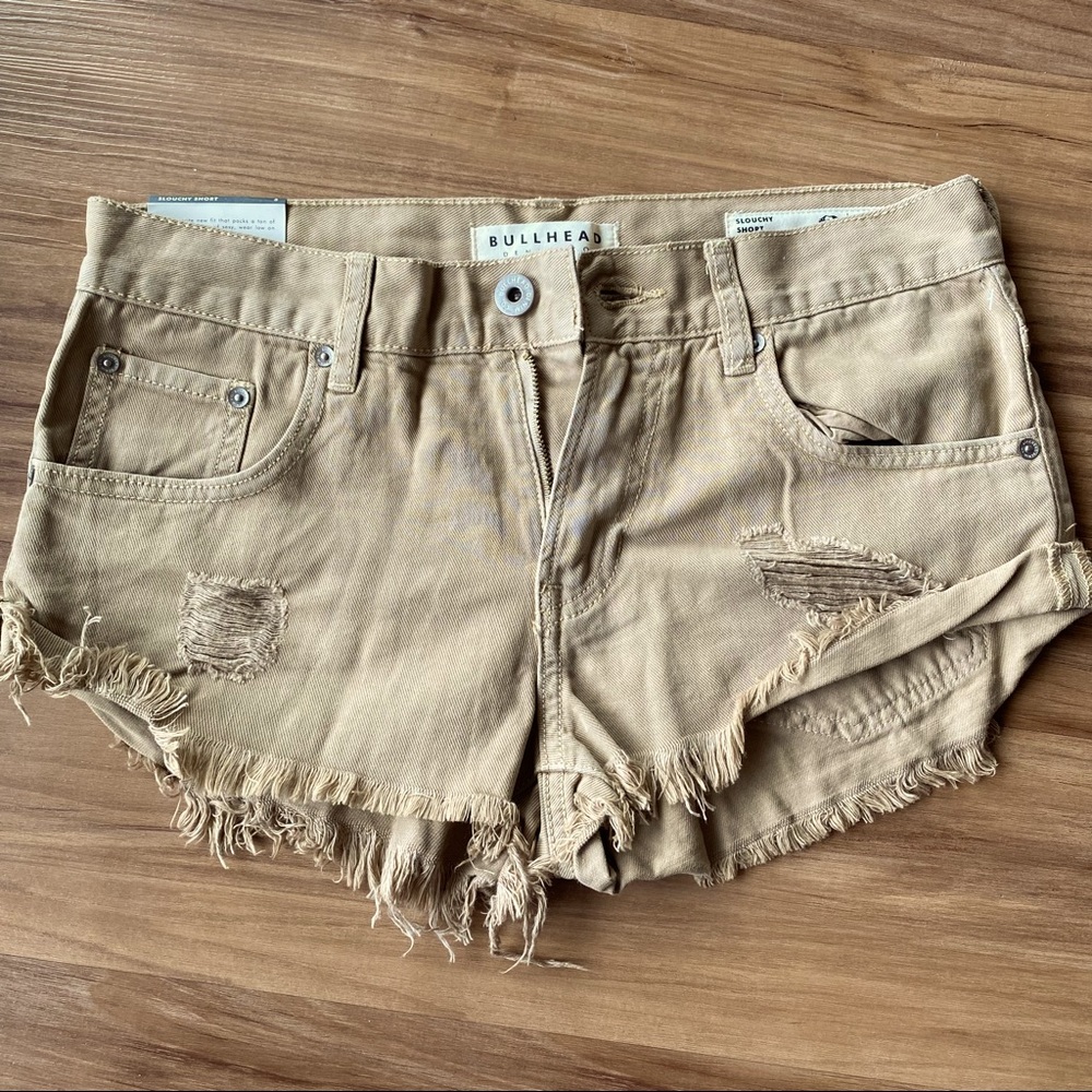 NEW Bullhead Khaki Slouchy Short-Shorts, Size 5